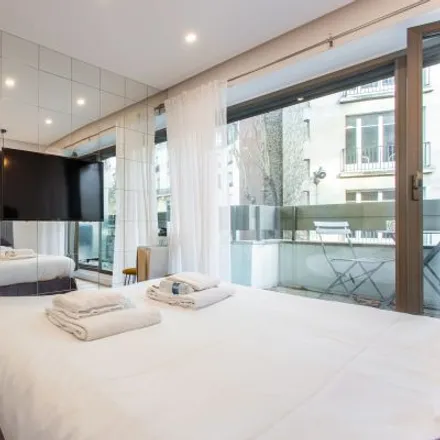 Rent this studio apartment on 120 Avenue de Malakoff in 75116 Paris, France