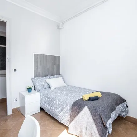 Image 3 - Carrer de València, 613, 08026 Barcelona, Spain - Apartment for rent