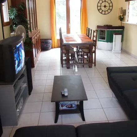 Rent this 3 bed house on Nimes in Gard, France