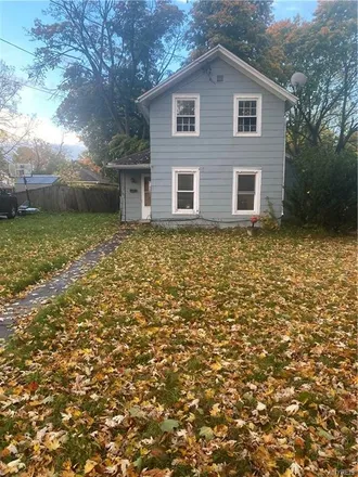 Image 1 - 323 South Street, City of Lockport, NY 14094, USA - House for sale
