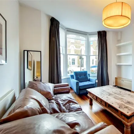 Rent this 3 bed apartment on 47 Digby Crescent in London, N4 2HS
