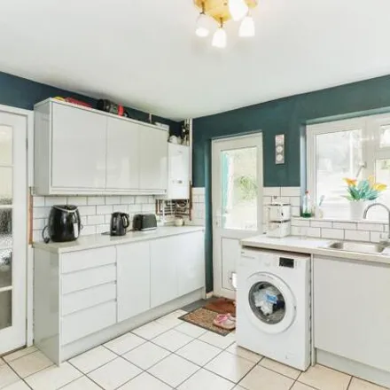 Image 7 - 72, 72A, 72B Whipton Barton Road, Exeter, EX1 3NG, United Kingdom - Townhouse for sale