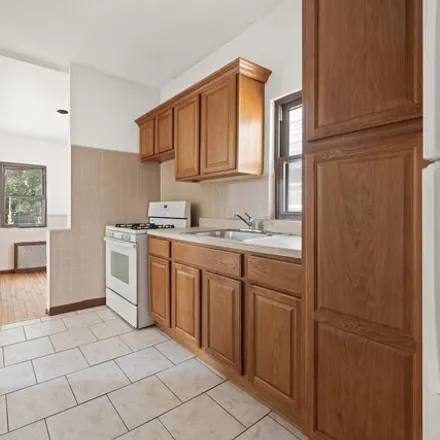 Image 5 - 394 E 52nd St, Brooklyn, New York, 11203 - House for sale