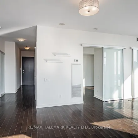 Image 3 - NXT 2, 105 The Queensway, Old Toronto, ON M6S 5B5, Canada - Apartment for rent