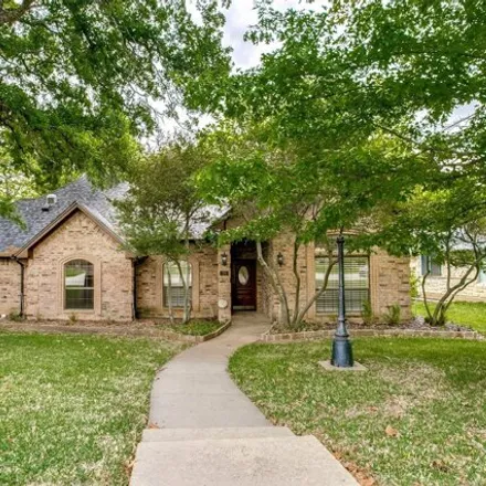 Rent this 3 bed house on 10 Skyline Dr in Trophy Club, Texas