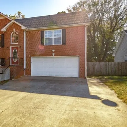 Rent this 5 bed house on 1512 Tylertown Rd in Clarksville, Tennessee