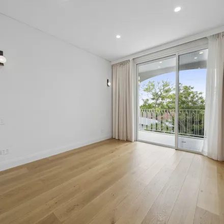 Rent this 5 bed apartment on 45 Clanwilliam Street in Sydney NSW 2067, Australia