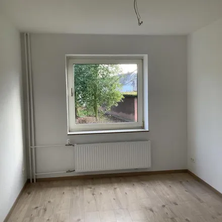 Rent this 3 bed apartment on Eppmannsweg 50 in 45896 Gelsenkirchen, Germany
