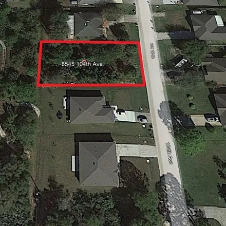 Buy this studio house on 8541 104th Avenue in Vero Lake Estates, Indian River County