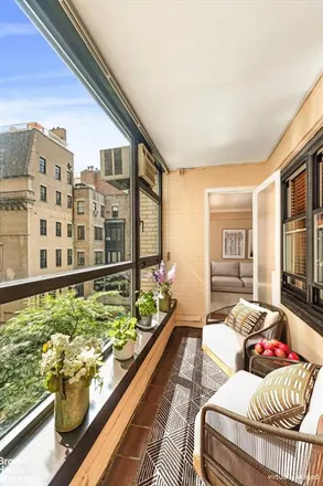 Image 1 - 710 PARK AVENUE 5F in New York - Apartment for sale