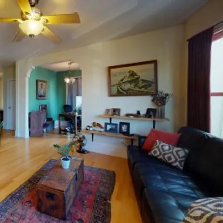 Buy this 5 bed apartment on 2338 Northwest Hoyt Street in Alphabet District, Portland