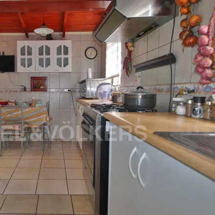 Buy this 3 bed house on Los Pistachos 0532 in 291 2158 Machalí, Chile