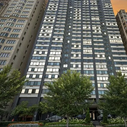 Buy this 1 bed condo on 1440 North Lake Shore Drive in Chicago, IL 60610