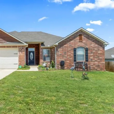 Buy this 3 bed house on 7935 Challenger Street in Sapulpa, OK 74066