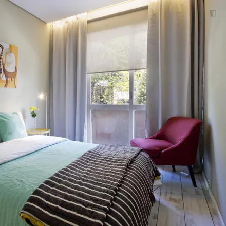 Rent this 2 bed apartment on Rua da Paz in 4099-006 Porto, Portugal