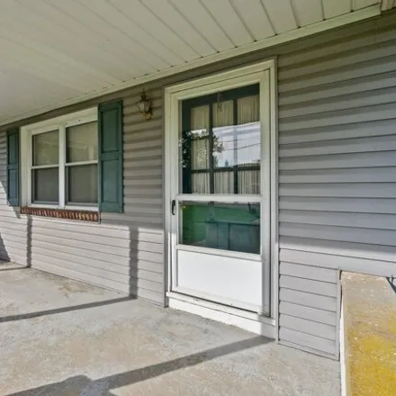Image 2 - 609 Green Avenue, West Goshen, West Goshen Township, PA 19380, USA - House for sale