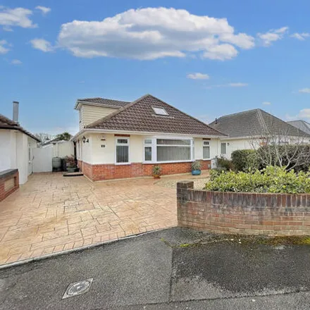 Buy this 4 bed house on Marchwood Road in Kinson, BH10 5LA