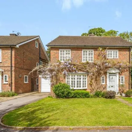 Buy this 3 bed house on Woodland Close in Weybridge, KT13 9EG