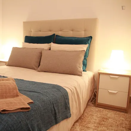 Rent this 2 bed apartment on Avenida Almirante Reis 123 in 1150-015 Lisbon, Portugal