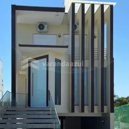 Buy this 5 bed house on Rua Arara in Vila Nova Estação, Mogi das Cruzes - SP