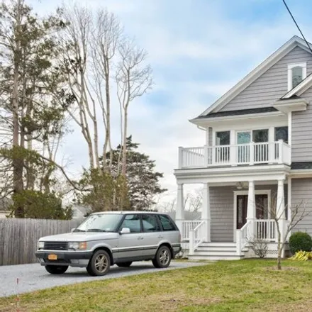Rent this 4 bed house on 13 Center Street in Jamesport, Riverhead
