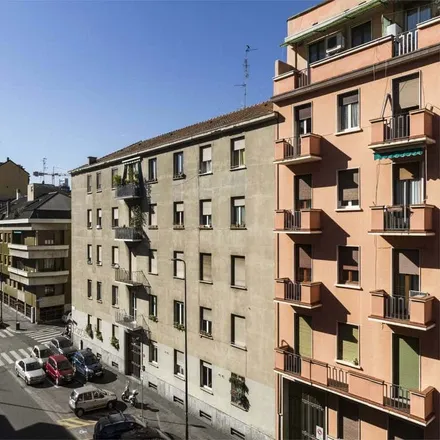 Rent this 3 bed room on Via Cristoforo Gluck in 35, 20125 Milan MI