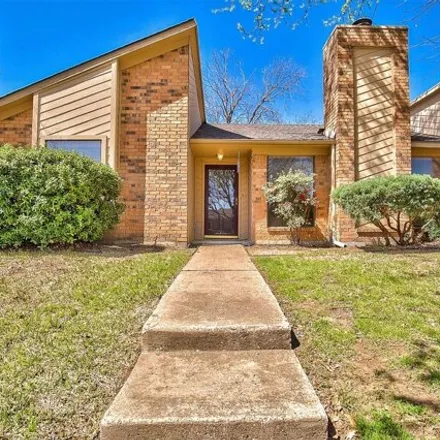 Rent this 3 bed house on 4025 Lonesome Trail in Plano, TX 75023