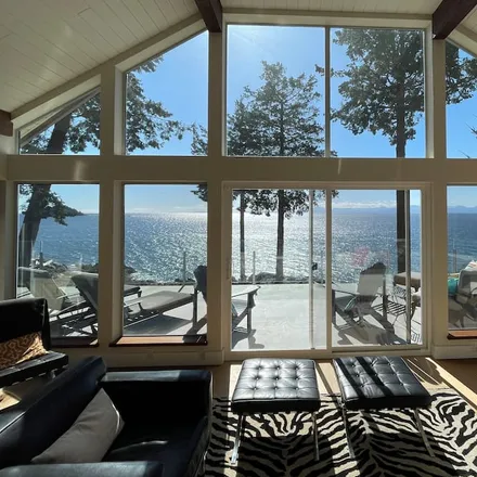 Rent this 6 bed house on Sechelt in BC V0N 3A8, Canada