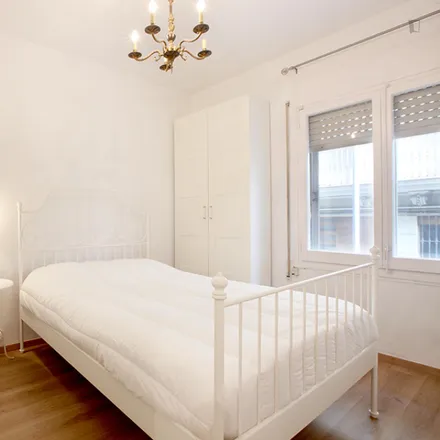 Rent this 3 bed apartment on Carrer d'Olzinelles in 29, 08001 Barcelona