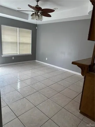 Image 2 - 2360 North Erica Street, Pharr, TX 78577, USA - Apartment for rent