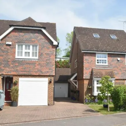 Buy this 5 bed house on Cutbush Close in Harrietsham, ME17 1LY