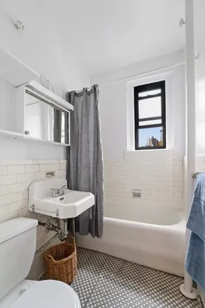 Image 5 - 270 West 11th Street, New York, NY 10014, USA - Apartment for sale