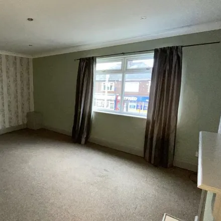 Image 2 - Castle Street, Grimsby, DN32 7NS, United Kingdom - Apartment for rent