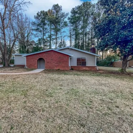 Buy this 3 bed house on 6206 North Summers Circle in Douglas County, GA 30135