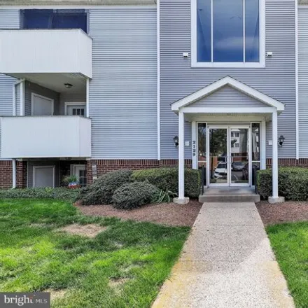 Buy this 2 bed condo on 2126 Wainwright Court in Frederick, MD 21702