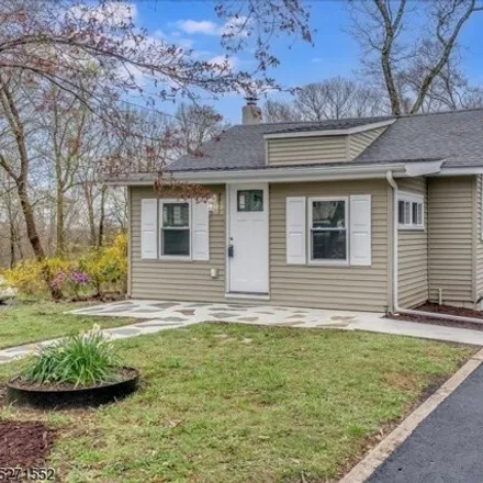Buy this 3 bed house on 91 Minnesink Road in Lake Hopatcong, Jefferson Township