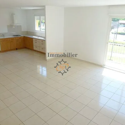 Rent this 4 bed apartment on Bages in 12400 Saint-Affrique, France