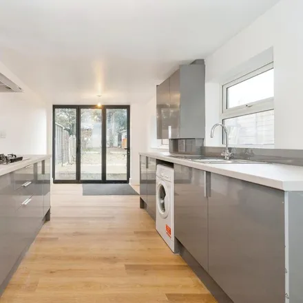 Rent this 3 bed townhouse on 48 Thornhill Road in London, E10 5LD