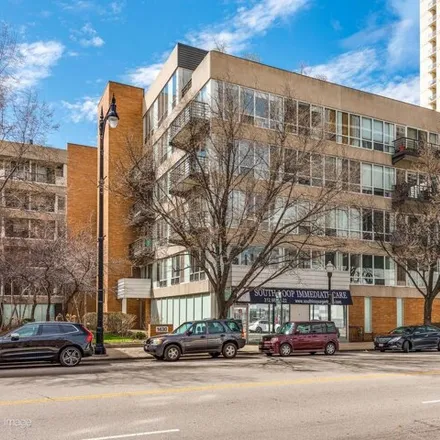 Rent this 2 bed condo on 1430-1440 South Michigan Avenue in Chicago, IL 60605