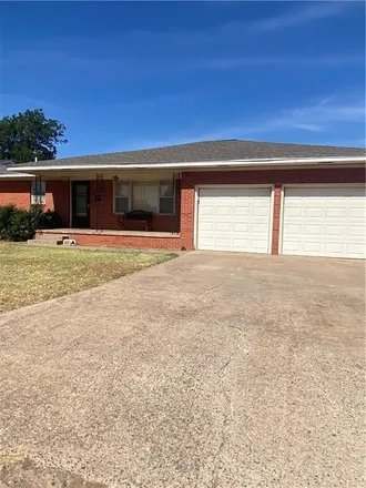 Buy this 3 bed house on 1808 North Main Street in Altus, OK 73521