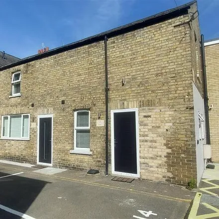 Rent this studio house on Clifton House in Broadway, Peterborough