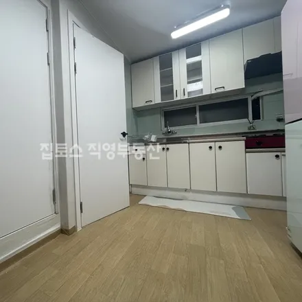 Image 2 - 서울특별시 마포구 연남동 561-10 - Apartment for rent