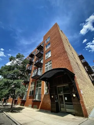 Rent this 2 bed house on Gotham Lofts West in 417 South Jefferson Street, Chicago