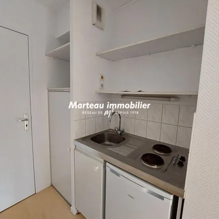Rent this 1 bed apartment on 2 Rue Ferdinand de Lesseps in 72100 Le Mans, France
