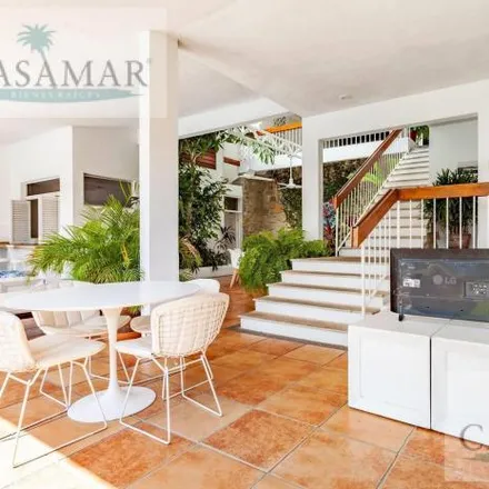 Buy this 5 bed house on Calle Tesoro Perdido in 13 de Junio, 39300 Acapulco