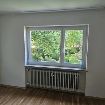 Rent this 3 bed apartment on München Klinik Harlaching in Sanatoriumsplatz 2, 81545 Munich