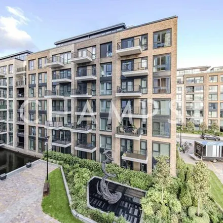Rent this 3 bed apartment on Bridgewater Square in Barbican, London