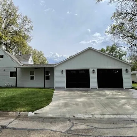 Buy this 4 bed house on 323 West 26th Street in Falls City, NE 68355