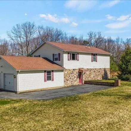 Image 2 - 150 Deerview Drive, Penn Forest Township, PA 18229, USA - House for sale