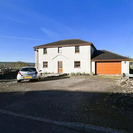 Buy this 4 bed house on Heol Caegwyn in Drefach, SA14 7BB